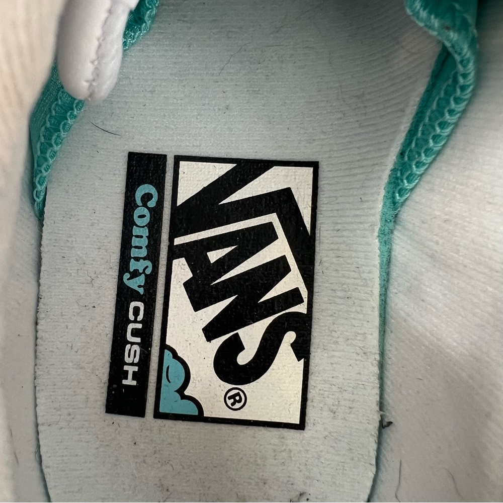 Vans Lowland CC Sneakers in Marshmellow - Picture 6 of 10